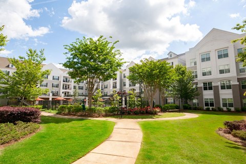Beautifully Manicured Outdoor at Emblem Alpharetta Apartments, Georgia