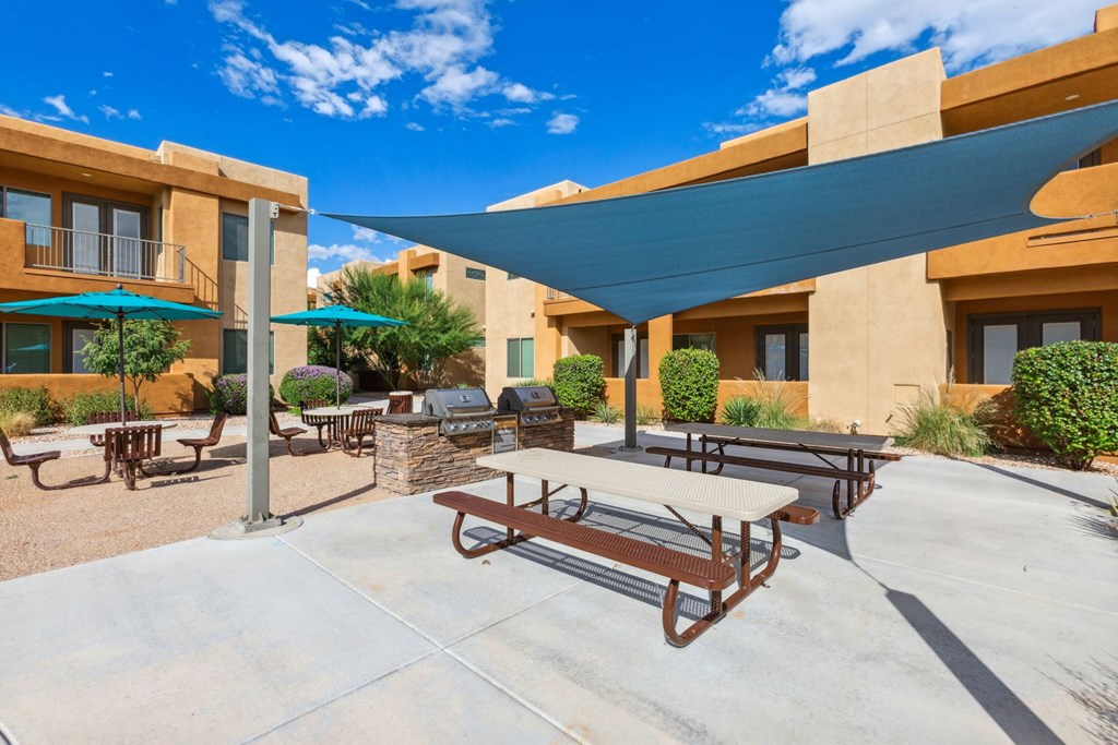 Outdoor Grill Area at Pima Canyon, Arizona, 85704
