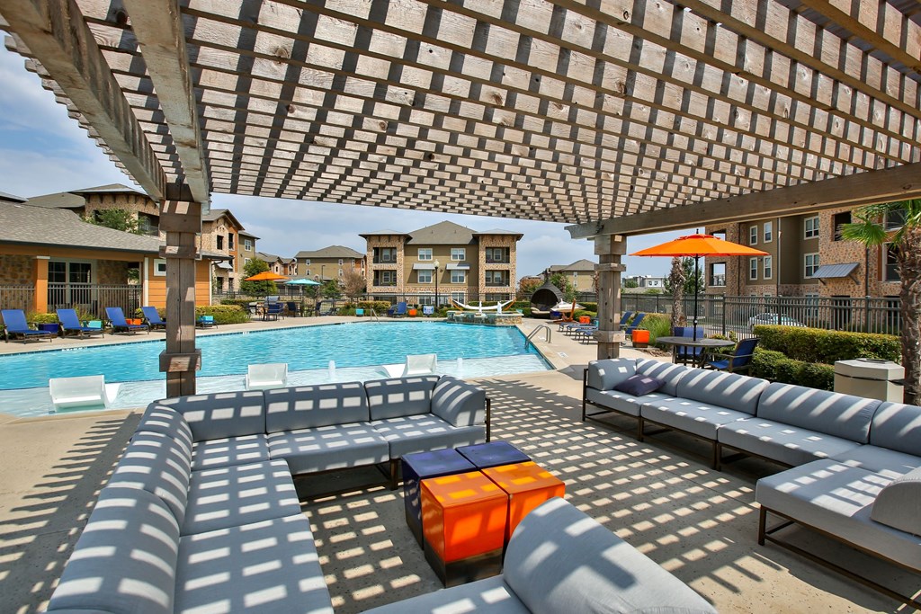 Outdoor Lounge Area at The Legend, Waco, 76712