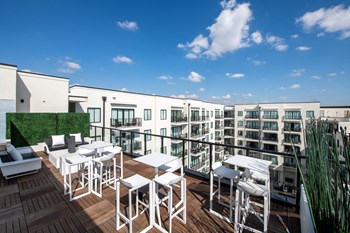 Rooftop deck and lounge area| SLX Atlanta - Photo Gallery 17