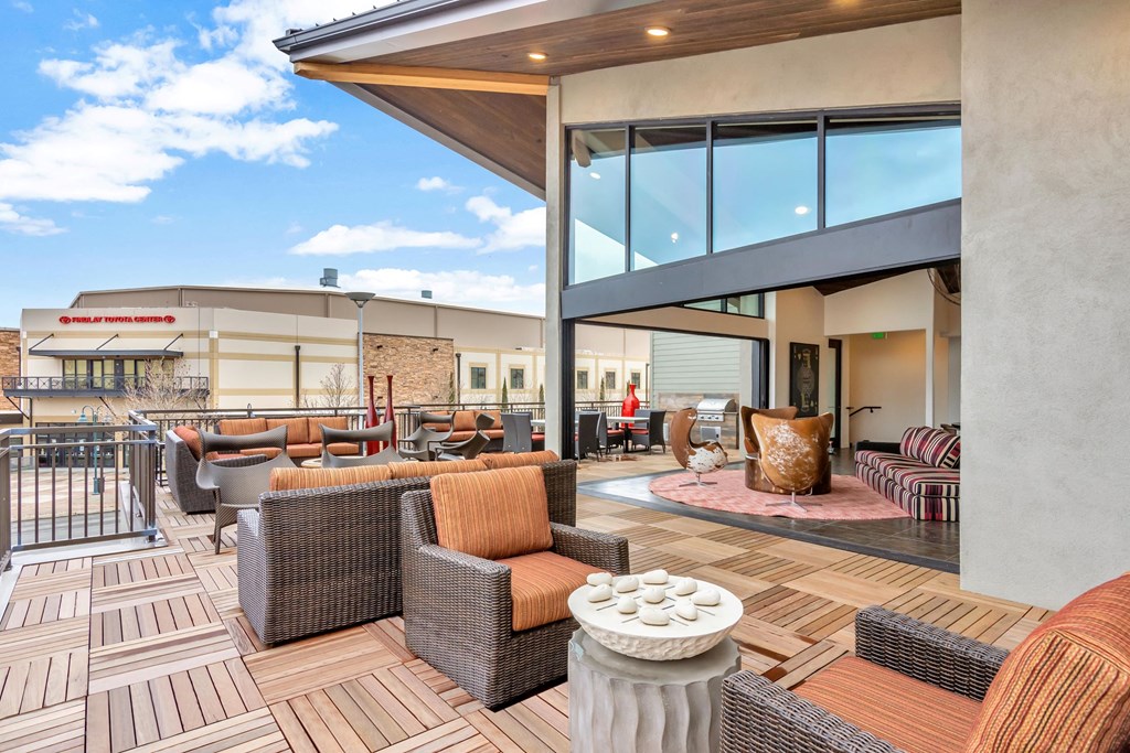 Outdoor lounge areaat Homestead Talking Glass, Prescott Valley Arizona