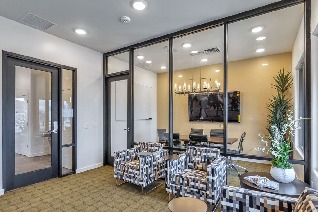 Leasing Centerat Homestead Talking Glass, Arizona, 86314