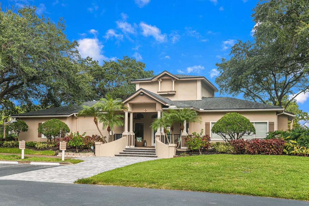 Leasing Office Exterior at Lakes at Suntree, Florida, 32940