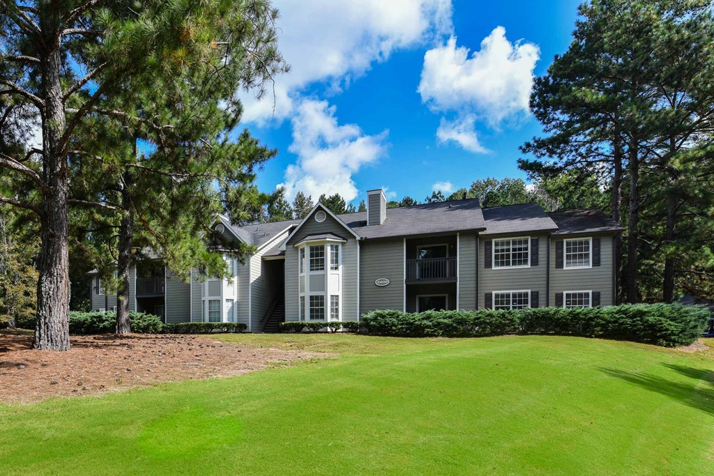 property photo at 670 Thornton, Lithia Springs, GA