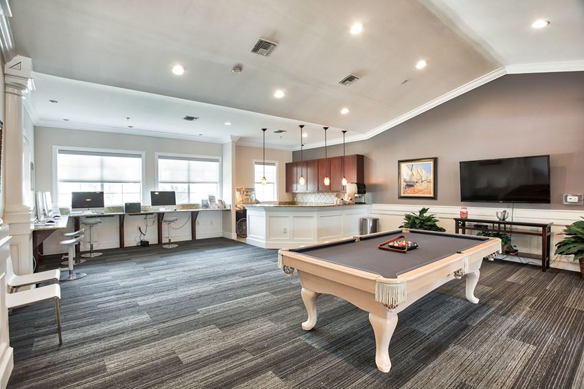 Clubhouse with pool table Clubhouse with pool table | Yacht Club