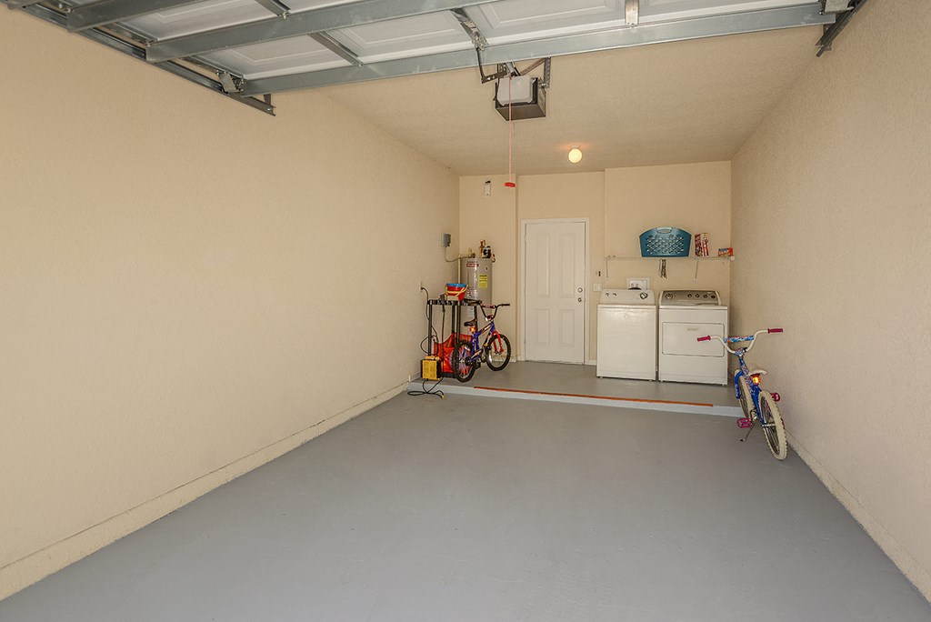 Garages available at Yacht Club, Bradenton, FL, 34212