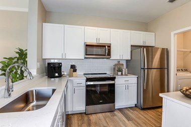 16001 Bayside Pointe 1 Bed Apartment for Rent - Photo Gallery 1
