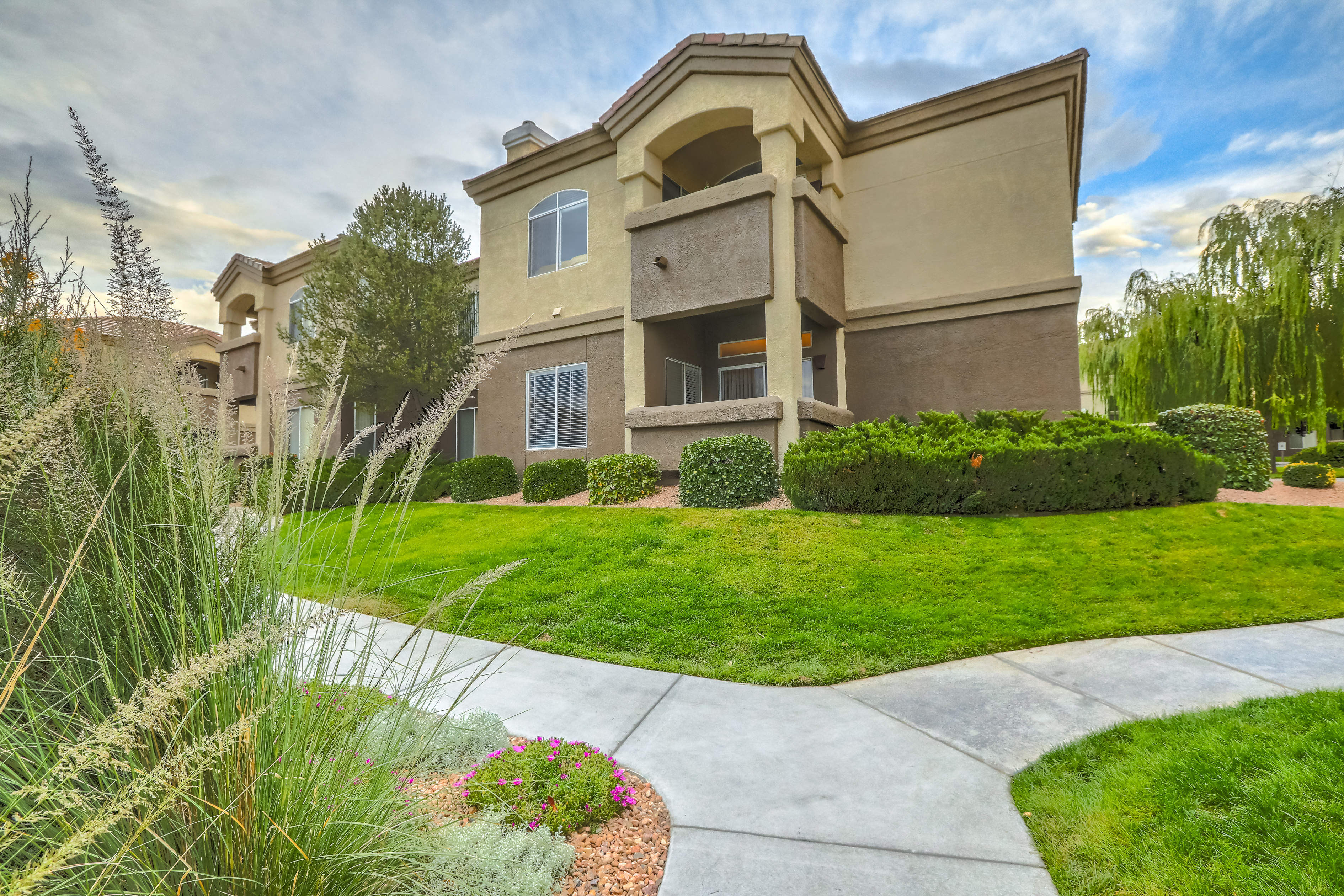 Professionally maintained grounds at Arterra, Albuquerque