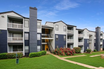 Jaxon Apartments Arlington TX - Photo Gallery 3