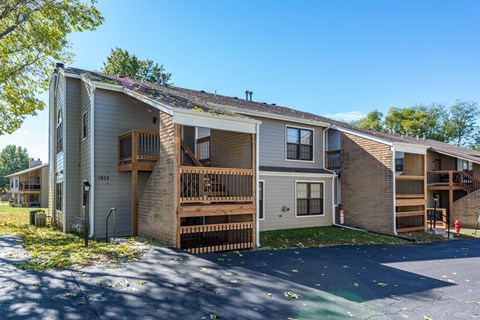 our apartments have a spacious yard and balconies for residents to enjoy