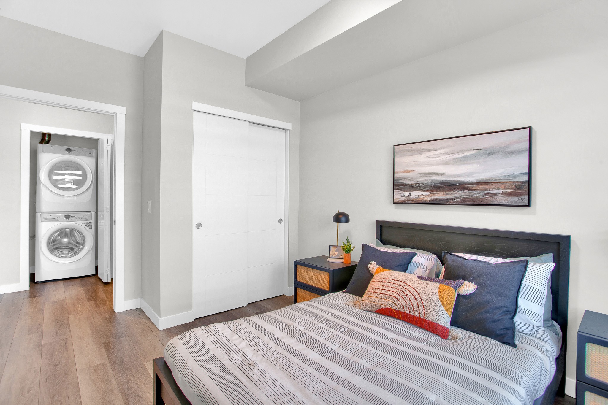 2 bedroom apartment - Plaza Apartments, Calgary - unit 5045-519 4