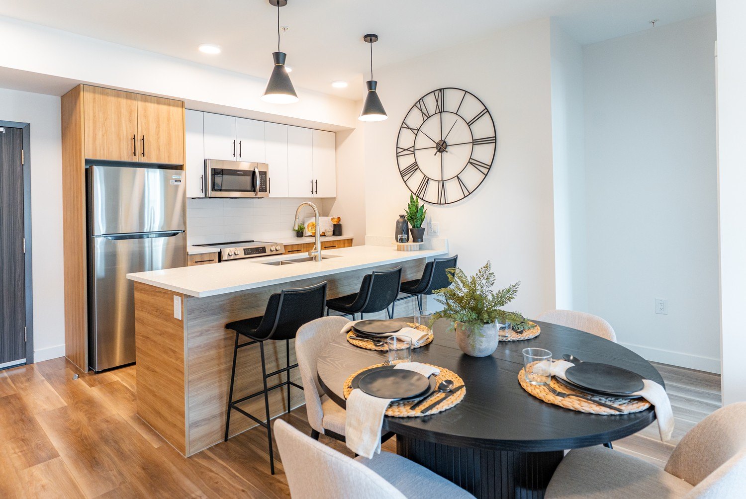 2 bedroom apartment - Mac and Mullen, Edmonton - unit 5147-204 2