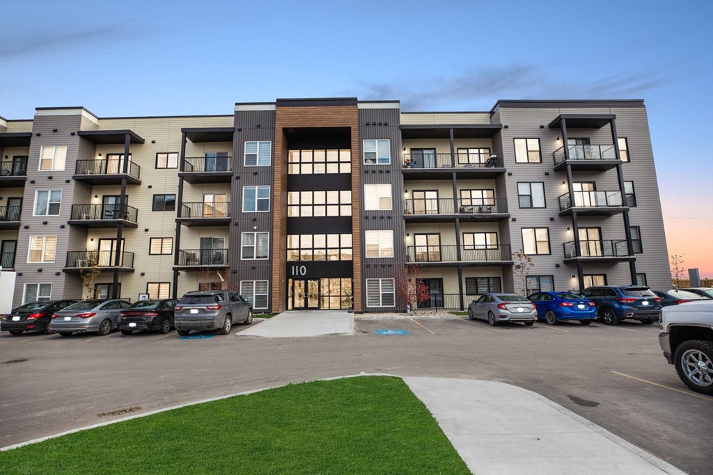 Exterior of Luna at Aurora