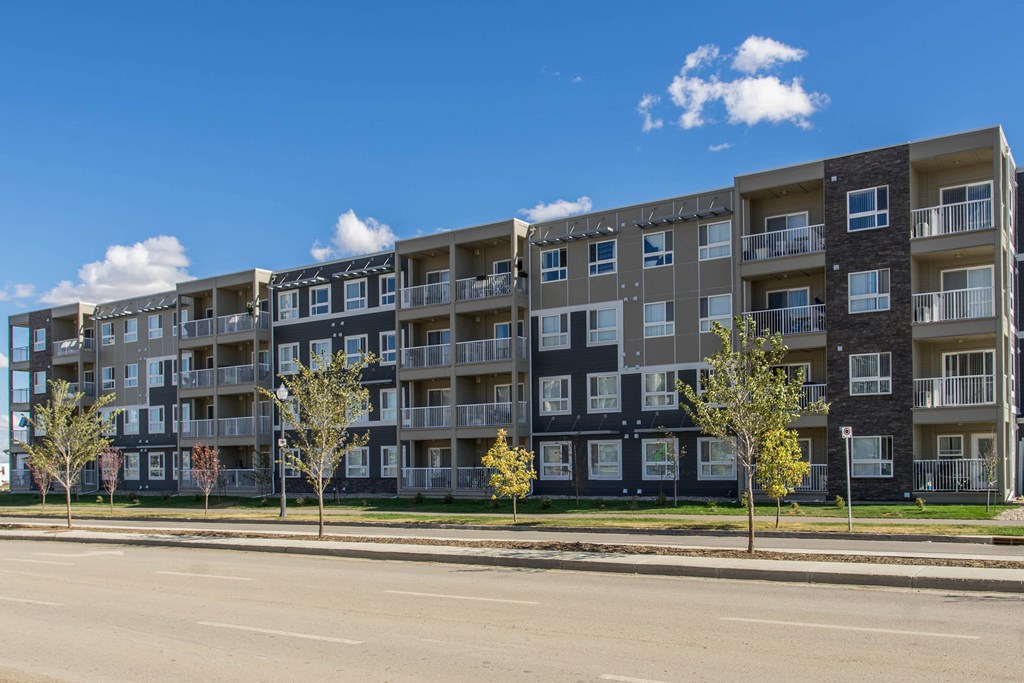 Exterior of Sterling Manor