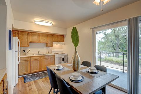 Dining And Kitchen at Oaks at Oxon Hill, Oxon Hill