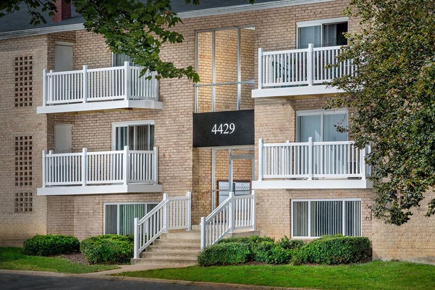 Admiral Place Apartments, 4400 Rena Road, SuitlandSilver Hill, MD