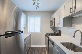 Well Equipped Kitchen at Flats of Forestville, Forestville - Photo Gallery 4