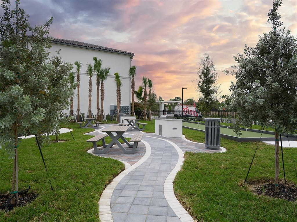 BBQ Area walk trail  at The Grove at Portofino Vineyards, Florida, 33967