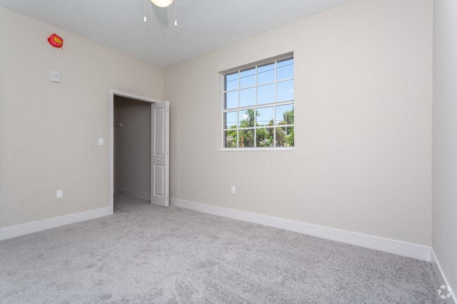 Unfurnished Bedroom at Playa Apartments, Key Largo, FL, 33037