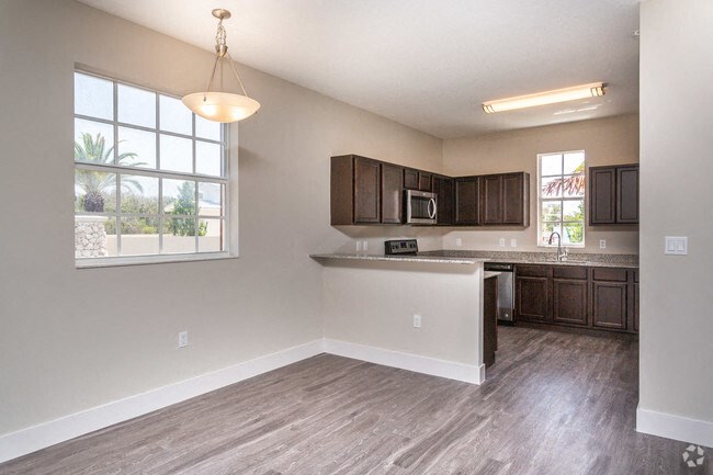 Dining Room at Playa Apartments, Key Largo, FL, 33037