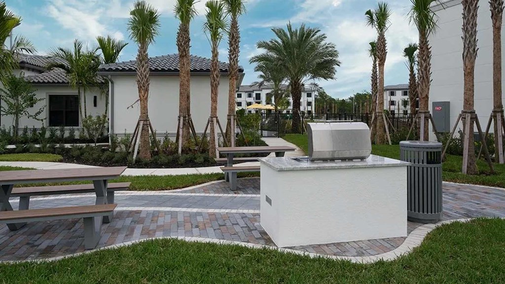 BBQ and Picnic Area at The Grove