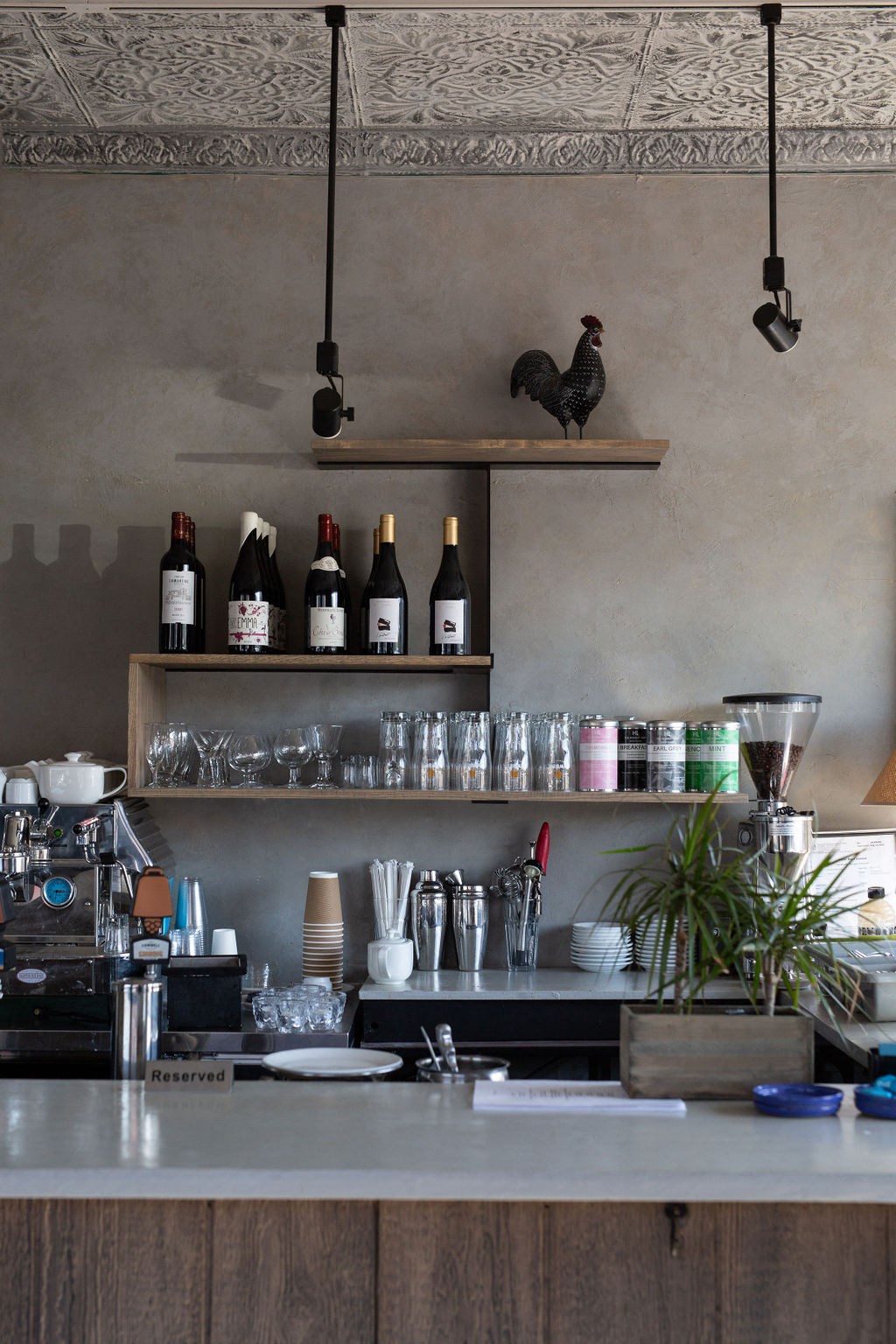 espresso machine with shelves