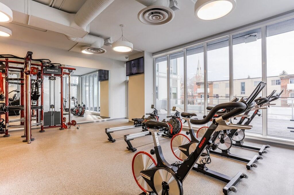 the gym at the flats at obsidian