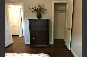 Bedroom - Photo Gallery 4