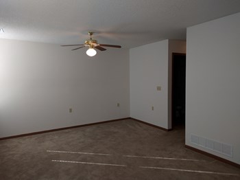 Living Room - Photo Gallery 4