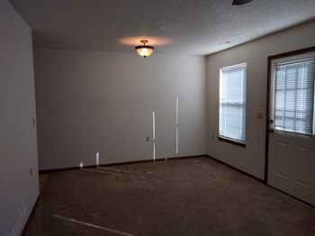 Living Room - Photo Gallery 3