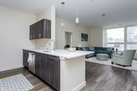 180 Eastern Avenue 1-2 Beds Apartment for Rent - Photo Gallery 22