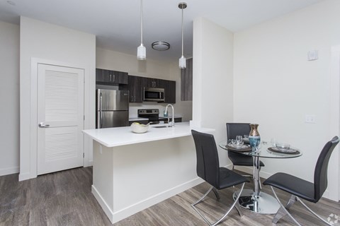 180 Eastern Avenue 1-2 Beds Apartment for Rent - Photo Gallery 19