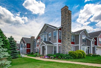 10 Falls Blvd. 1-3 Beds Apartment for Rent - Photo Gallery 2