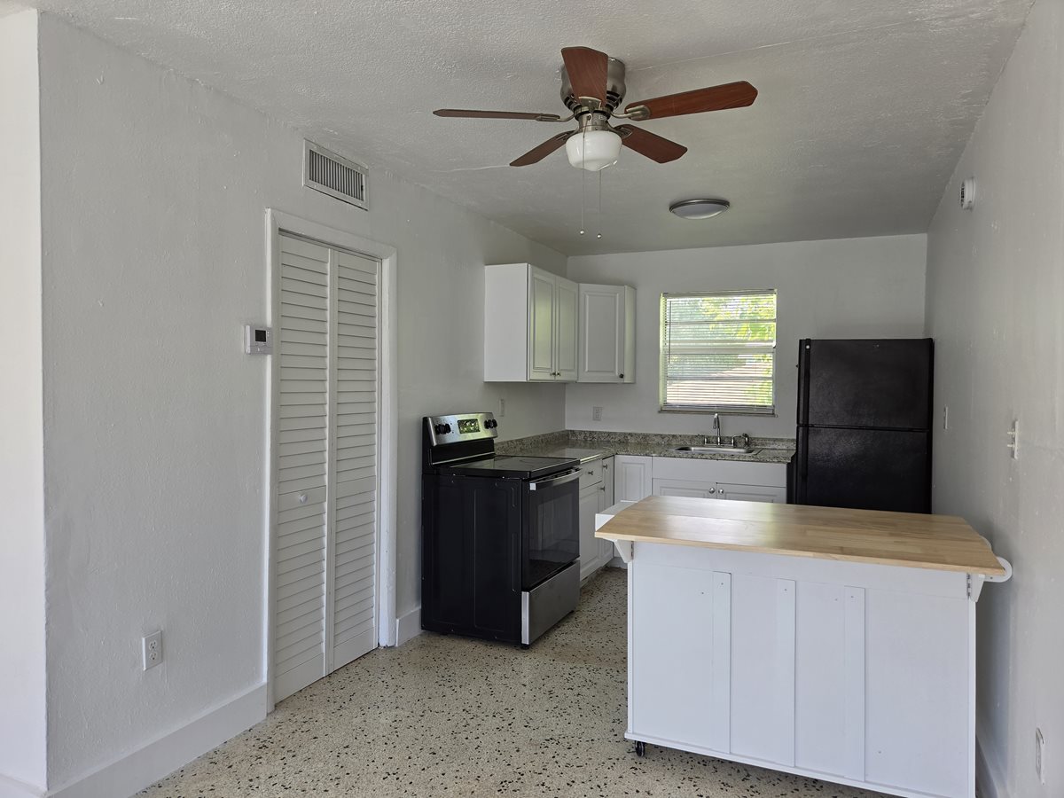 Just Renovated 2bdr/1bathroom - 8315 NE Miami Court Apartments