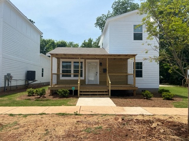 326 1st Street South