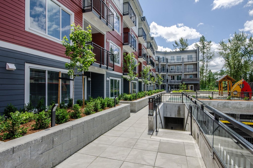 modern apartment buildings at the flats at big tex apartments