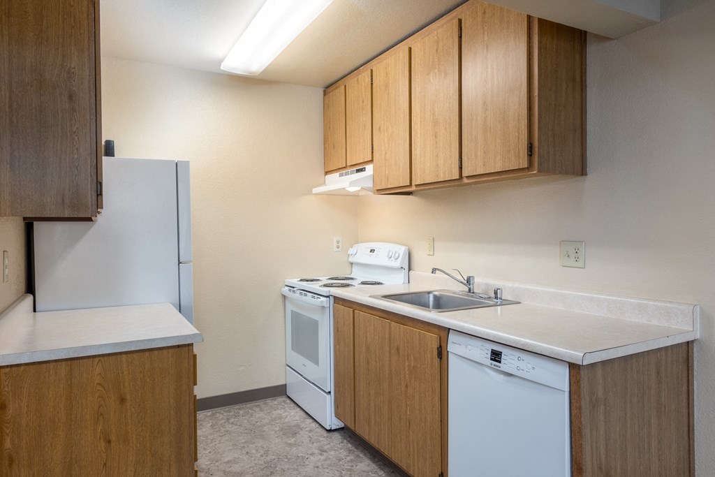 Spacious Kitchen at Altamont Apartments, California, 94928