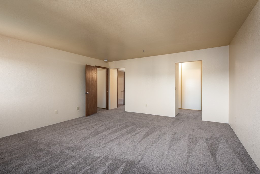 Spacious Living Area at Altamont Apartments, Rohnert Park