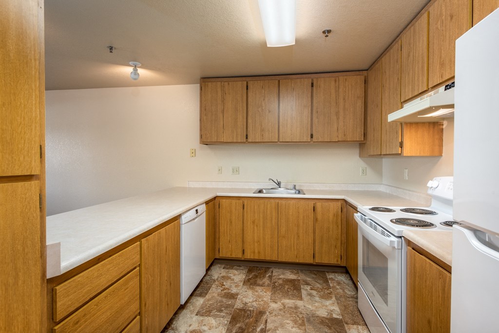Furnished Kitchen at Altamont Apartments, California, 94928