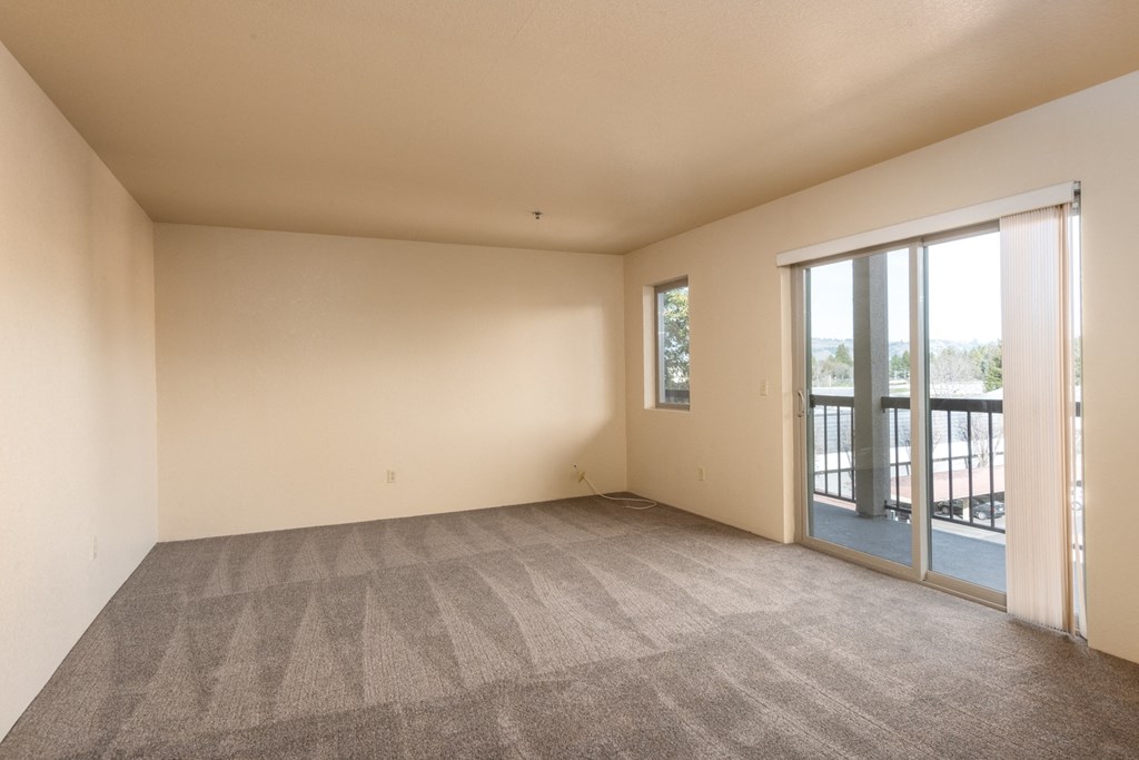 Trendy Master Carpeted at Altamont Apartments, Rohnert Park, CA, 94928