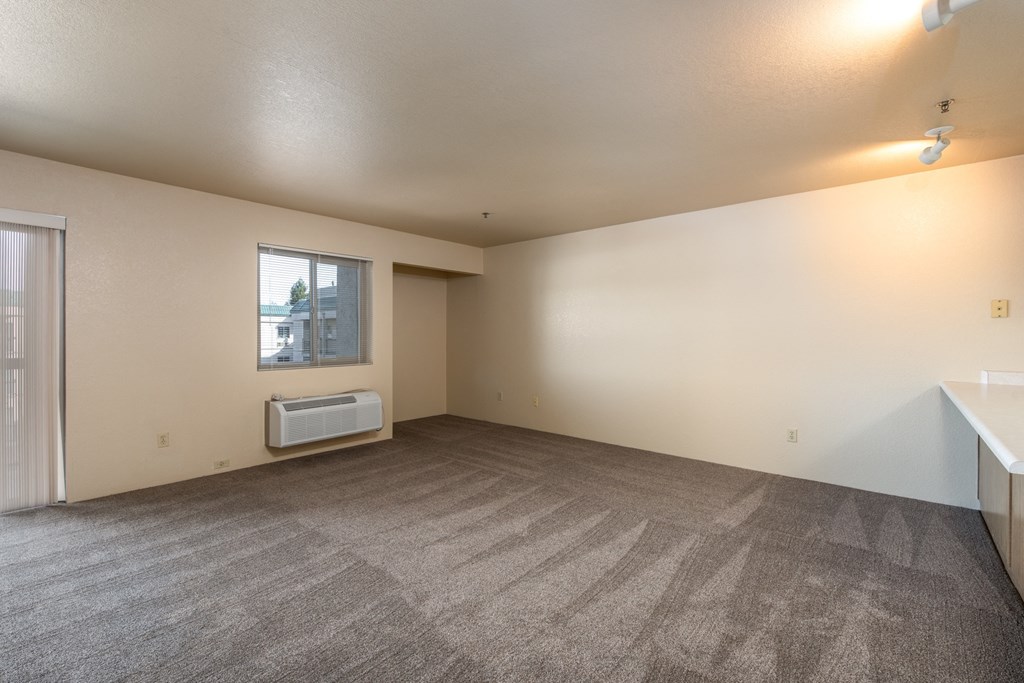 Trendy Master at Altamont Apartments, Rohnert Park, California