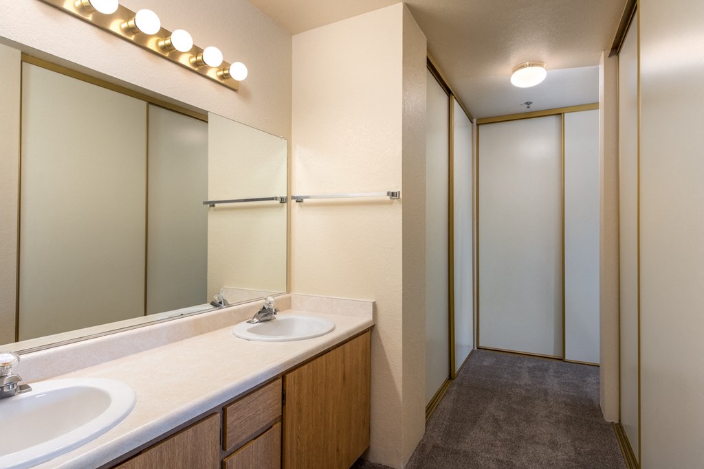 Vanity Lights at Altamont Apartments, Rohnert Park, California