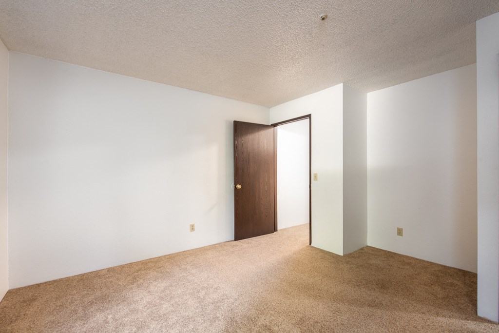 Bedroom at Coddingtown Mall Apartments, Santa Rosa, 95401