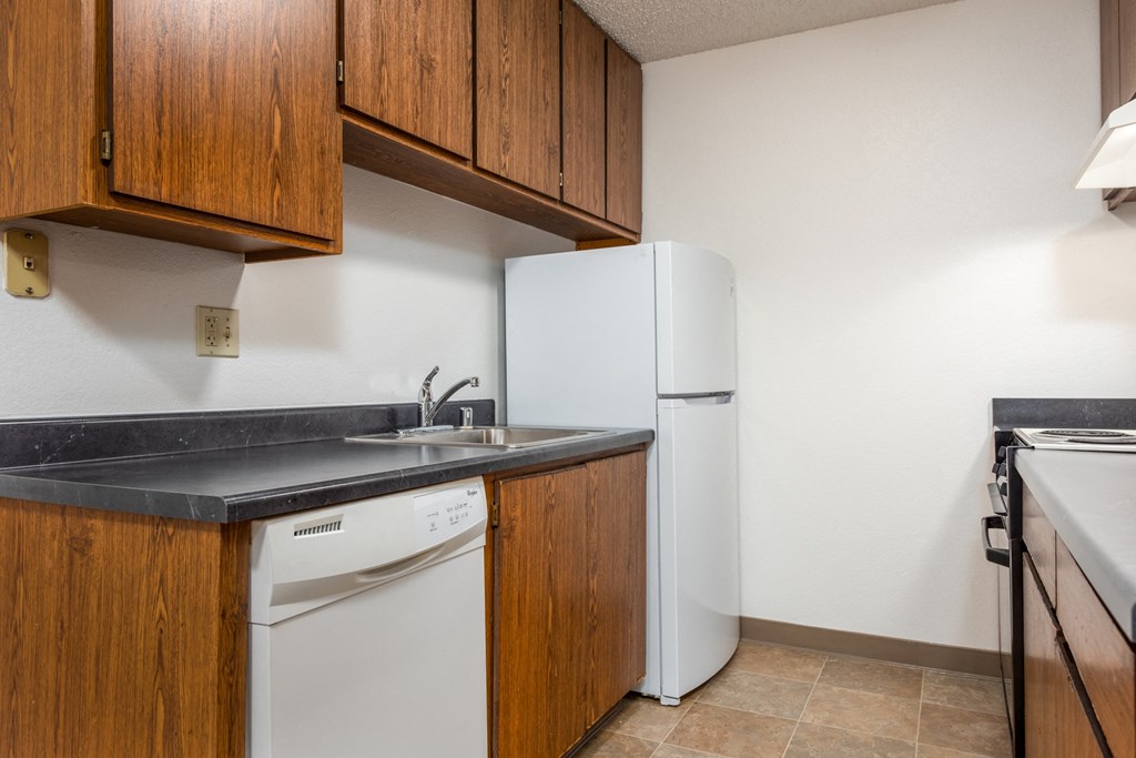 Fully Furnished Kitchen at Coddingtown Mall Apartments, Santa Rosa, CA