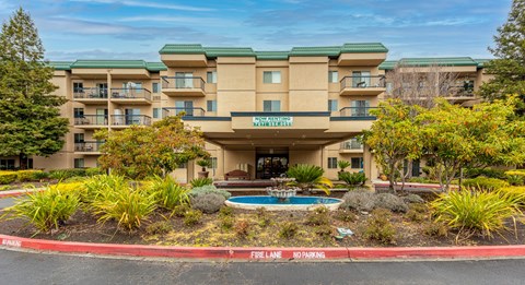 Exterior View at Altamont Apartments, Rohnert Park, CA