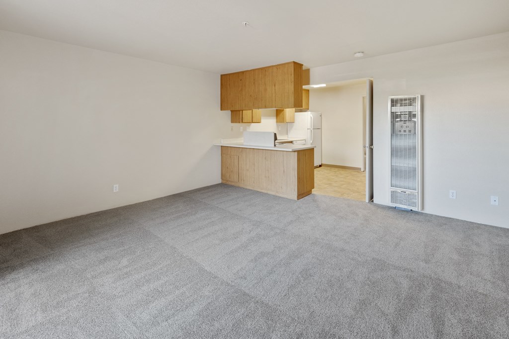 Unfurnished Living Area at Edgewood Apartments, Rohnert Park, CA