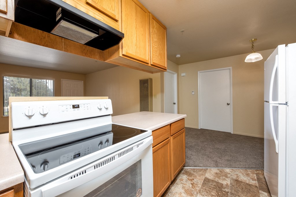 Electric Appliances at Manor Apartments, Rohnert Park, California