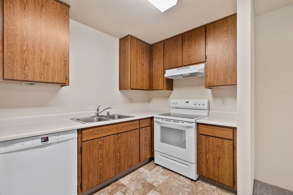 Fully Furnished Kitchen at Meadowrock Duplexes, Santa Rosa, California