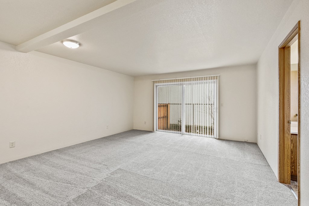 Unfurnished Living Area at Meadowrock Duplexes, Santa Rosa, CA, 95403