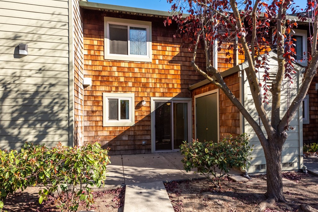 Exterior View at Meadowview Apartments, California, 95407